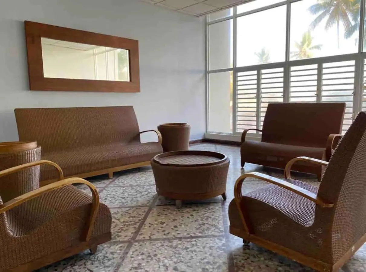 Kasa Las Palmas Studio Apt For 2 Ocean View Beachfront Condo Pool San Juan Apartment